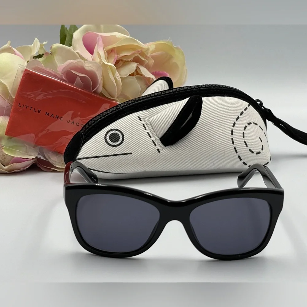 Authentic Kids Little Marc Jacobs Black Sunglasses Vintage Retro Square